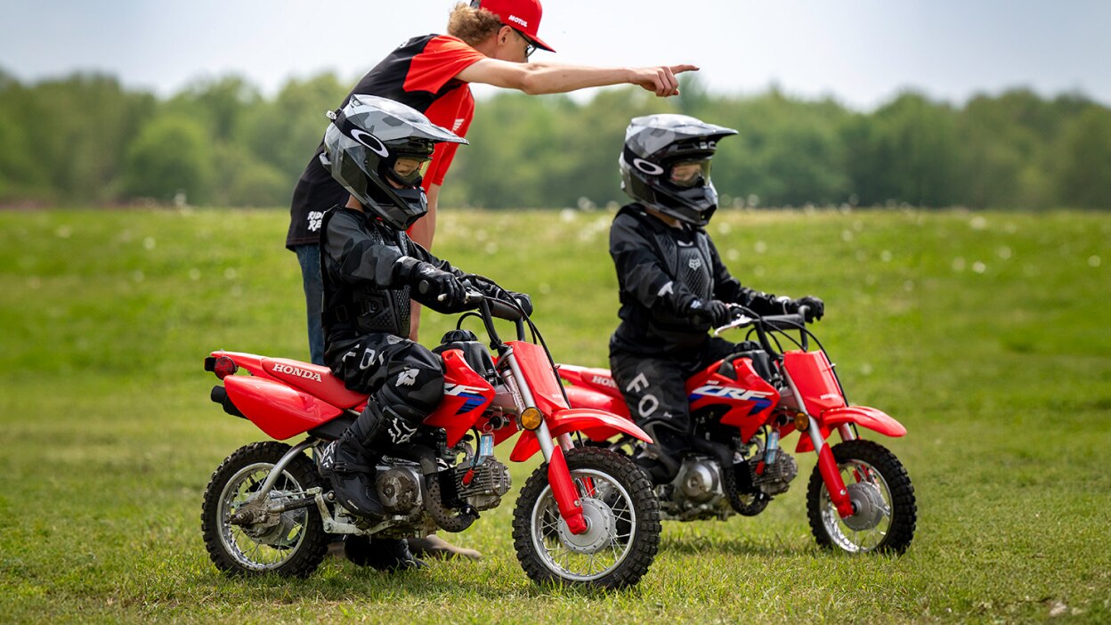 Hondsa Ridrrs Honda Junior Red Riders | Honda Powersports
