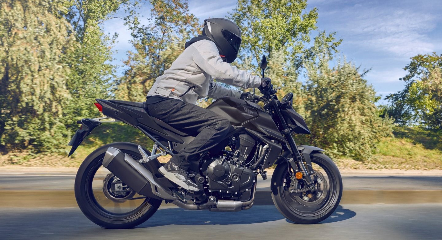 Honda CB750 Motorcycle | Honda Powersports Canada