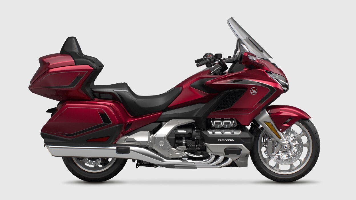 Right angle 2026 Gold Wing Tour DCT Airbag