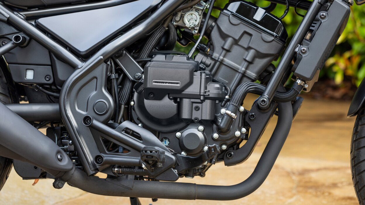 Gros plan de la suspension.