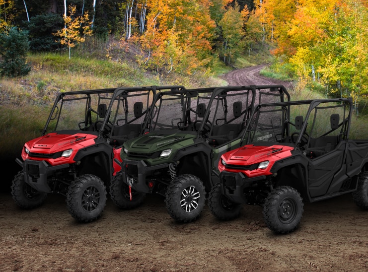 Pioneer 1000-3P EPS, Pioneer 1000-5P DLX et Pioneer 1000-5P Trail 2025