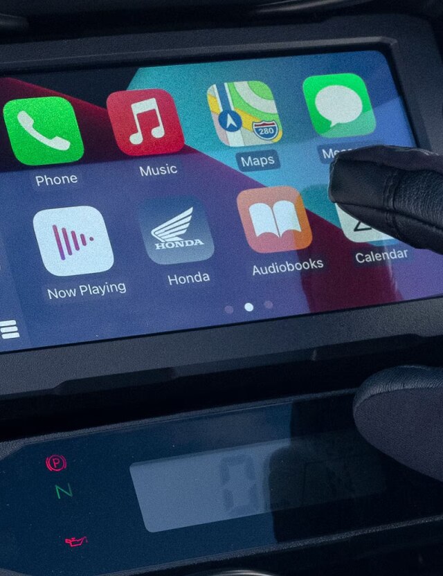 Apple CarPlay™ and Android Auto™